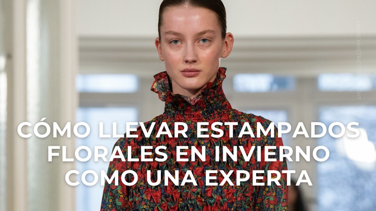 Cómo llevar estampados florales en invierno como una experta