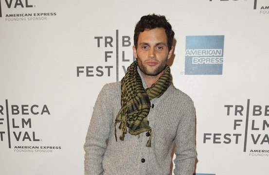 Penn Badgley, de Gossip Girl, anuncia nascimento dos filhos gêmeos