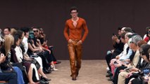 Ferrari corre alla Milano Fashion Week. La sfilata Primavera-Estate 2025