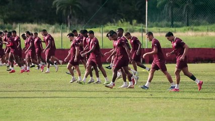Náutico Inicia Jornada pela Promoção à Segunda Divisão: Pré-Jogo contra Brusque e Visão do Técnico Helio dos Anjos