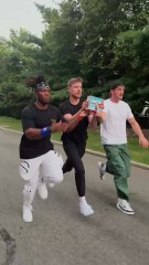 Running With Bigger And Bigger Lunchlys