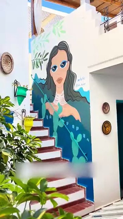 Une lituanienne fait du street art au Maroc