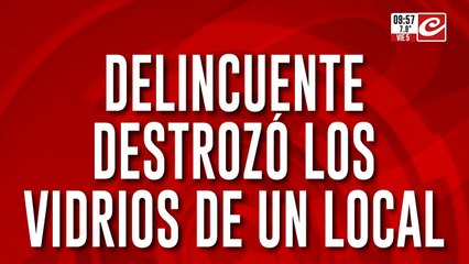 Mujeres policías se burlan del robo cometido en un comercio de barrio