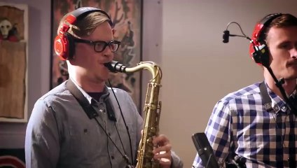 Snarky Puppy - What About Me? (We Like It Here)