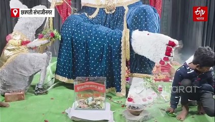 साबुदाण्यापासून साकारला बाप्पा; छत्रपती संभाजीनगरमधील 14 फुटांची मूर्ती ठरतेय आकर्षण!