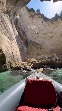 Η Αθηνά Οικονομάκου στους Παξούς με τον Μπρούνο Τσερέλα