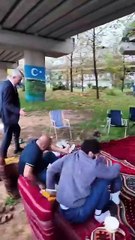 Belediye başkanı, arsa alan Arapları tebrik etti