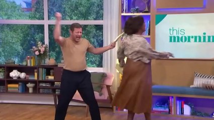 This Morning’s Dermot O’Leary yells in pain after accident live on air