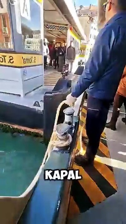 Bocah Tukang Tali Kapal#shortvideo #viralshorts