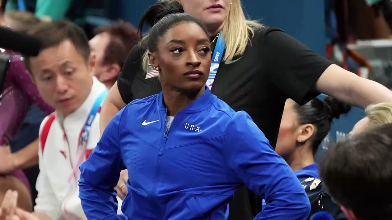 Scontrino shock per Simone Biles: «A Parigi mi hanno chiesto 26mila dollari per uno champagne»