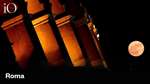 La notte della Superluna Blu: immagini indimenticabili da tutto il mondo