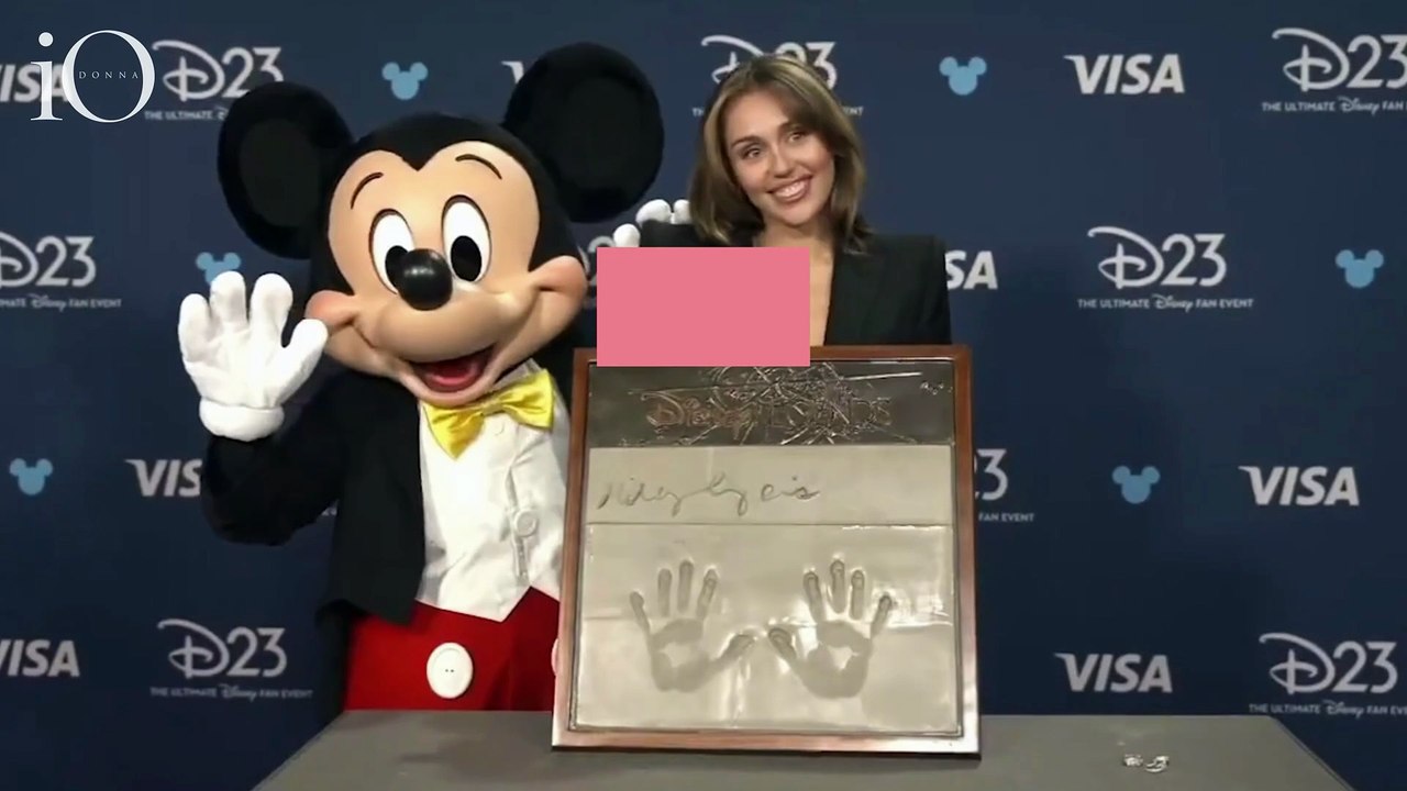 Miley Cyrus fa pace con Hannah Montana: è la più giovane Leggenda Disney