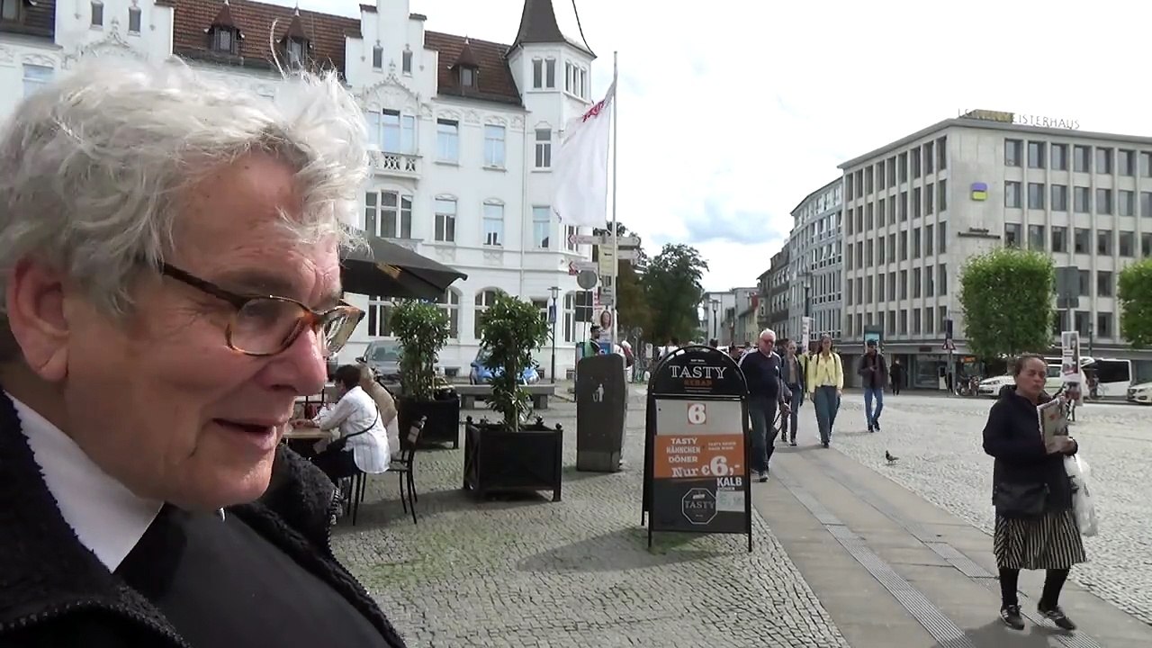 Die Nacht ist vorgerückt; der Tag aber ist nahe