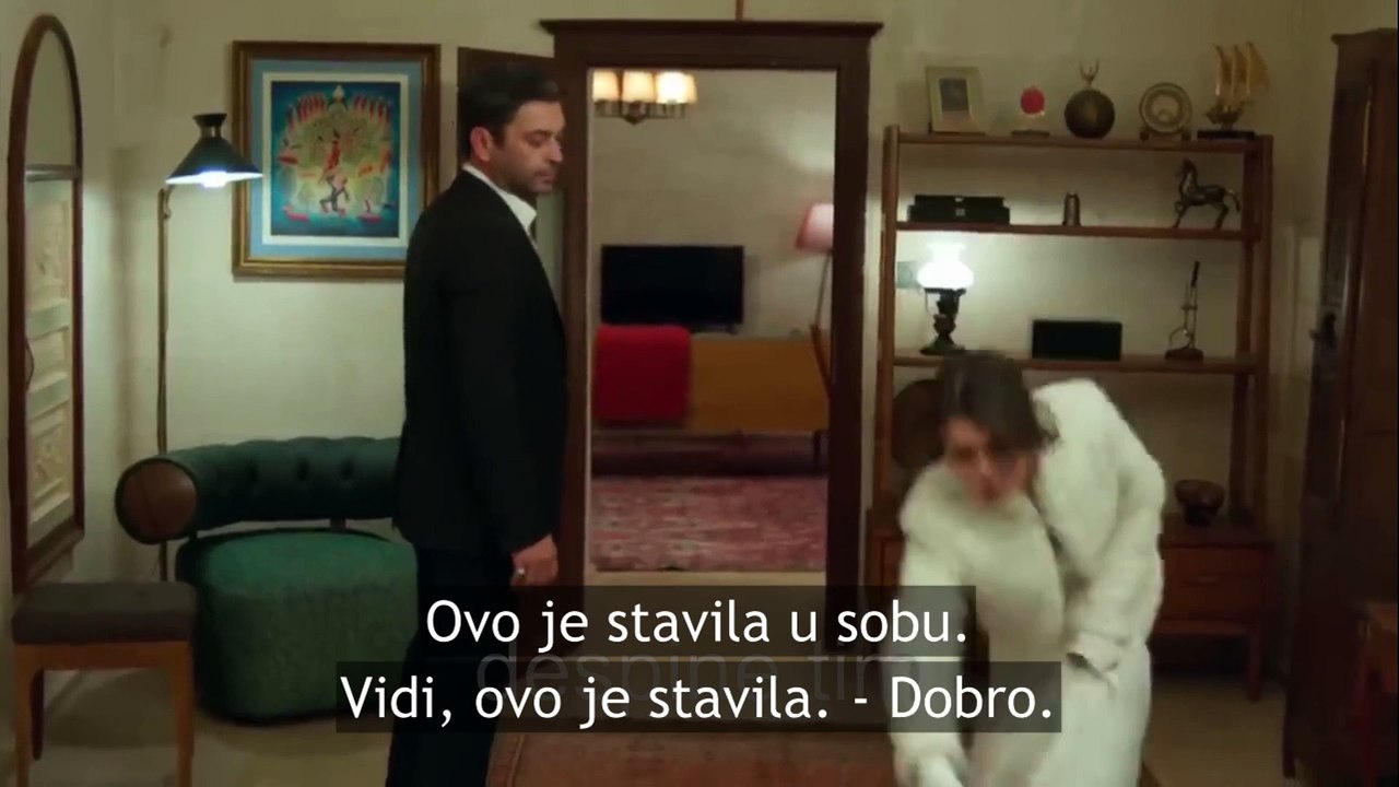 Daleki grad - 7.epizoda / Zar bih morao da ti priđem?