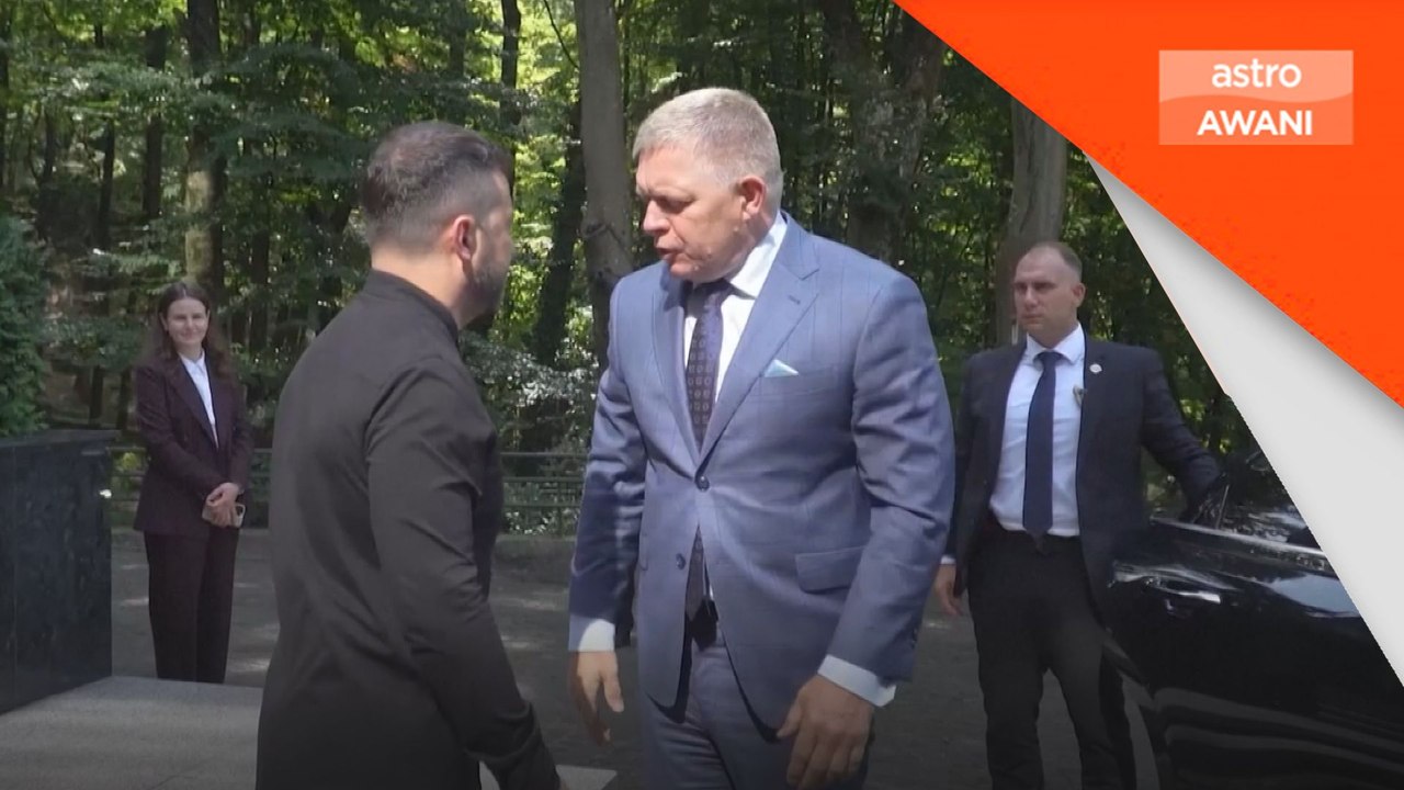 Zelenskiy bertemu PM Slovakia, tegas Ukraine akan balas serangan tenaga Rusia