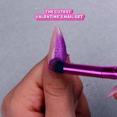 Obsessed with these Valentine's nails! 💅💖