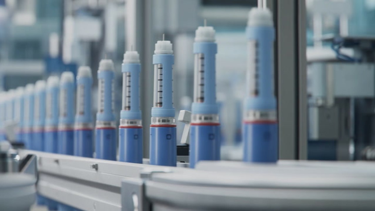 Gym bros are buying knockoffs of the strongest weight-loss drug ever from  the gray market