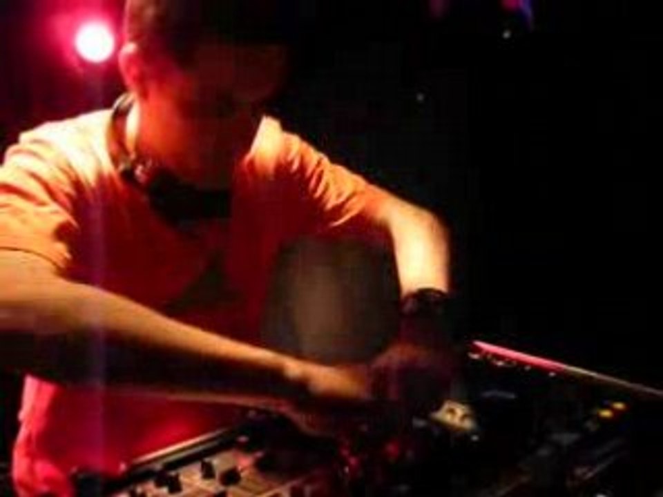 DJ Psychotrop pt2 @ La Dame De Canton 02-05-2008