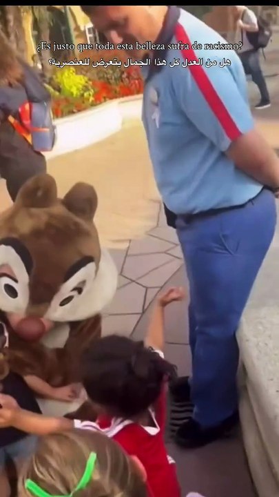 Raphinha Marah Dan Kecewa Karena Tindakan Diskriminasi yang Diterima Puteranya di Disneyland Paris