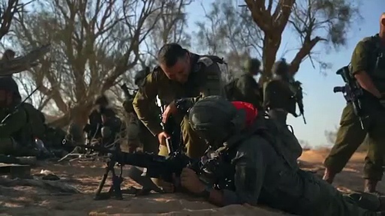 Israel insta a los ciudadanos de de Gaza a irse a una "zona humanitaria" en el sur de la Franja