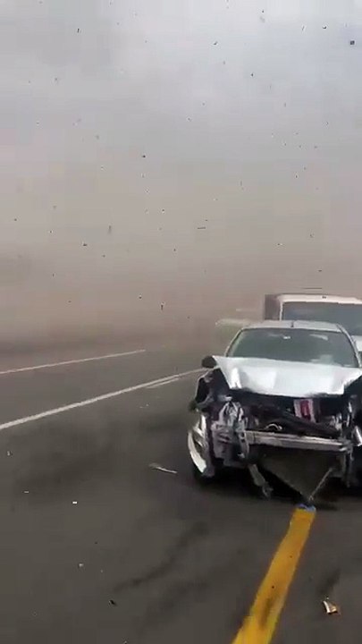 South Africa: Massive Multi-Car Crash on N1 Highway near Vanderbijlpark due to Strong Winds 🇿🇦⚠️