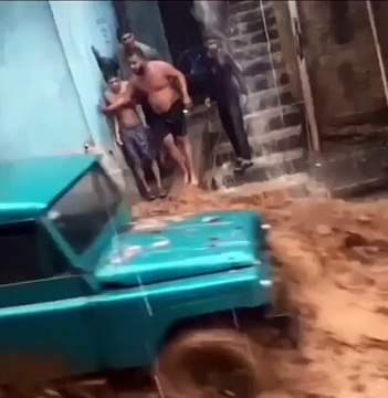 Massive Flooding in Valle la Cruz, Zamora (La Guaira), Venezuela | South America Floods
