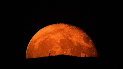 Total lunar eclipse: Why you shouldn’t miss the Moon turning blood-red