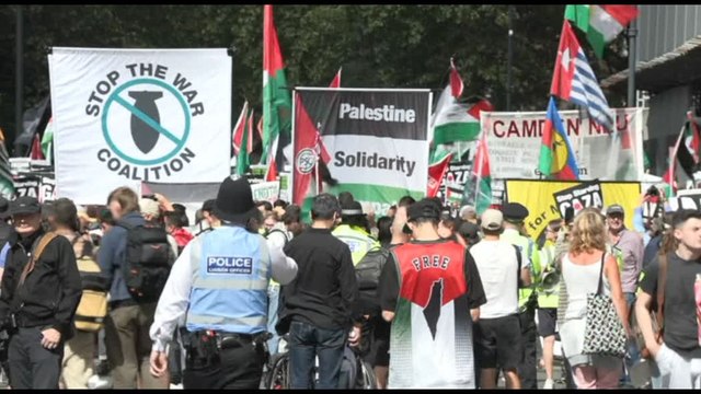 A Londra migliaia in piazza per Gaza e i palestinesi