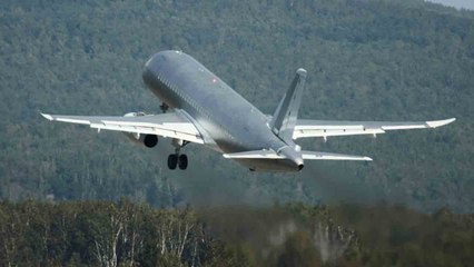 Erste vollständig russische Superjet-100 absolviert Erstflug mit PD-8-Triebwerken