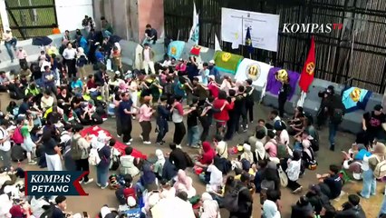 Deadline 17 8 Tuntutan Rakyat Hari Ini, Begini Situasi di Gedung DPR dan Istana | KOMPAS PETANG