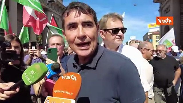 Fratoianni a manifestazione contro sgombero Leoncavallo: È un bene prezioso che va difeso