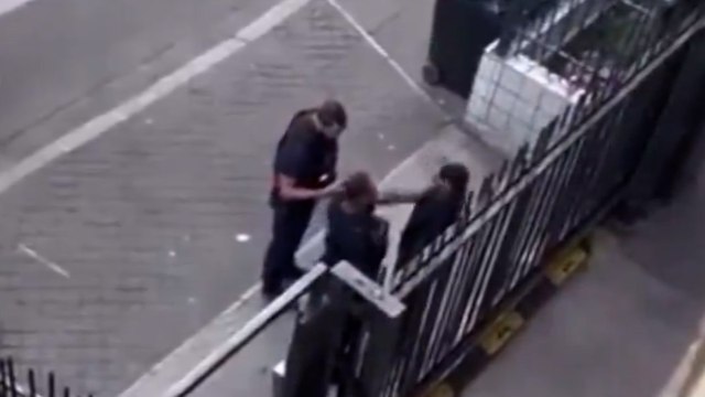 Saint Denis : un policier crache au visage d'un jeune, une résidence sous le choc