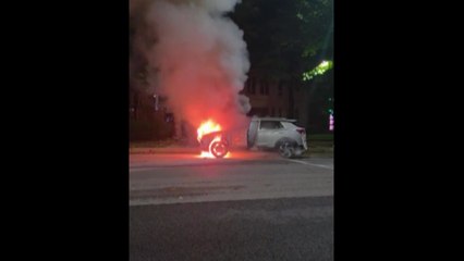 경기 일산에서 SUV 차량 화재...인명피해 없어 / YTN