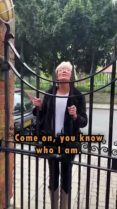 Security Guard Stands His Ground Against Karen Without a Key