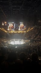 La réaction du public après la victoire de Benoit Saint-Denis à l’UFC Paris
