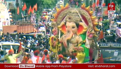 రాత్రంతా వినాయక నిమజ్జనాలు - విద్యుత్ కాంతుల మధ్య వెలిగిపోయిన హుస్సేన్​సాగర్