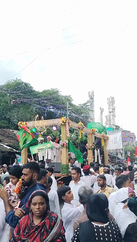 Islamic festival of Milad-Un-Nabi #metiabruz #miladunnabi #milad #islamicstatus #fxyoeditz #fyp