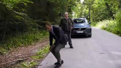 Asesinatos en la montaña - Tráiler español