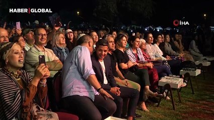 Gömeç'in kurtulduğu günde Candan Erçetin coşkusu