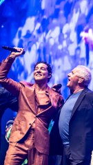 El homenaje a Nino Bravo en el Roig Arena de Valencia