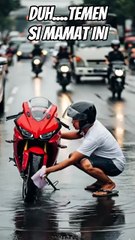 DUH...TEMEN SI MAMAT INI..