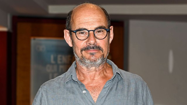 GALA VIDEO -Bernard Campan avoue être “tombé dans les drogues dures” : “J’avais l’impression d’être immortel”