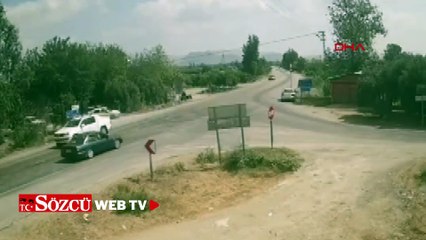 Kavşakta otomobillerin çarpıştığı kaza kamerada; biri bebek 4 yaralı