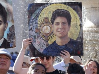 Papst Leo heilig spricht Teenager Carlo Acutis als ersten Millennials-Heiligen 🌟
