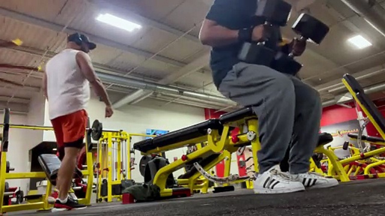 FLAT BENCH DUMBBELL PRESS SERIES AUGUST 29, 2025