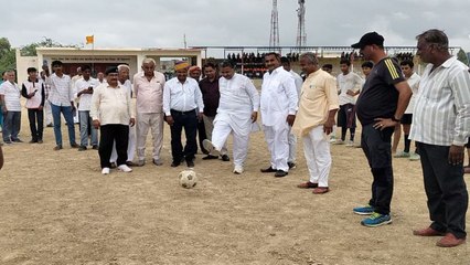 Video: मोहनगढ़. 19 वर्ष छात्र में कनोई की टीम बनी विजेता