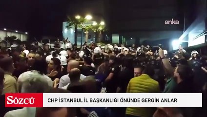 Yurttaşlar abluka altındaki CHP İstanbul İl Başkanlığı'na yürüyor: "Yüklen, yüklen barikata yüklen"
