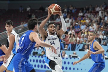 EuroBasket 2025 : En mode XXL, Giannis Antetokounmpo qualifie la Grèce en quarts aux dépens d'Israël