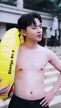 (6) Completed. Ruan Li was found and brought back to the wealthy family. She adopted her younger sister and married the disabled gangster Jiang Siyan. She worked hard to take care of him and help him recover, but she was ruthlessly plotted against. She se