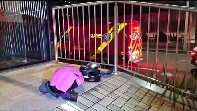 Duas mulheres ficam feridas em colisão entre moto e caminhonete em Cascavel